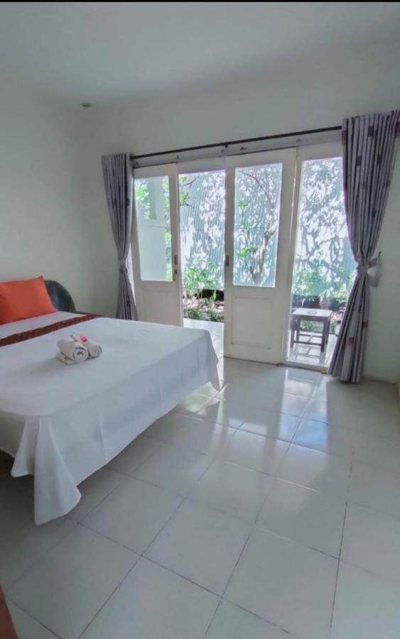 Pineapple Guest House Gili Air Dış mekan fotoğraf