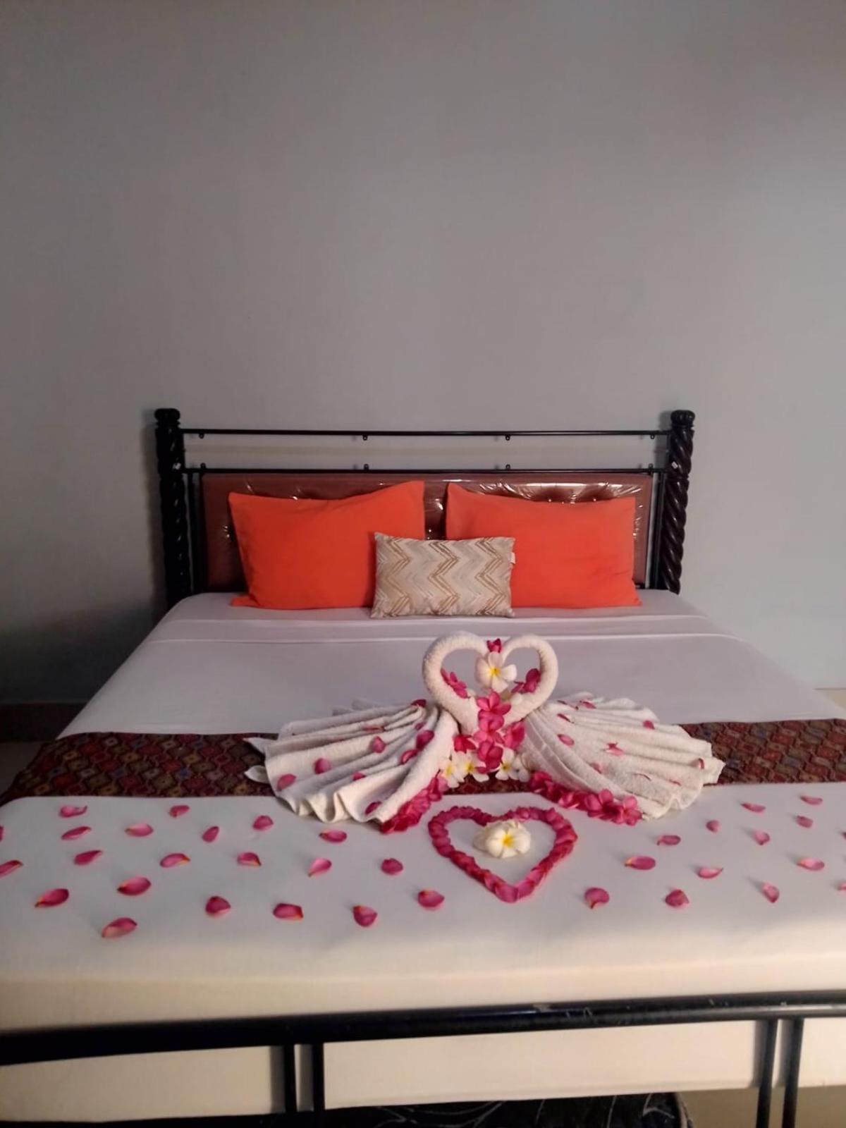Pineapple Guest House Gili Air Dış mekan fotoğraf